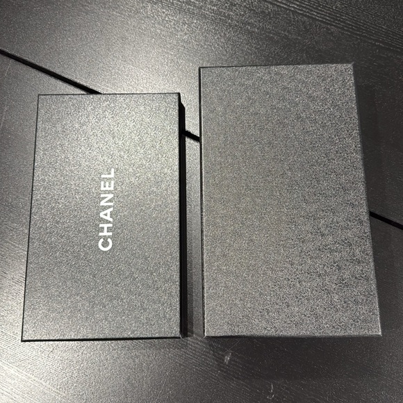 Chanel Gift Display Box - Picture 9 of 9